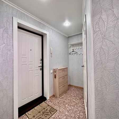 В Центре Павлодара Светлая Квартира Extérieur photo